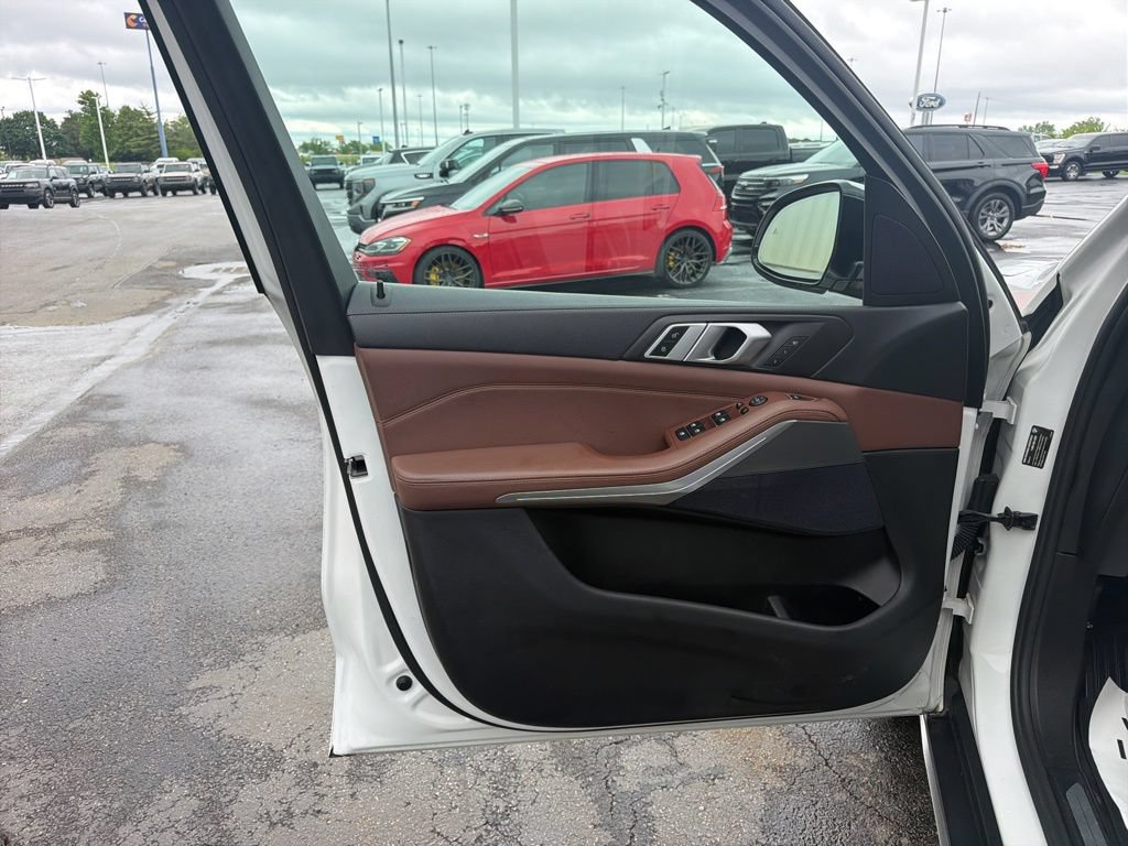 Used 2019 BMW X5 xDrive40i w/ Convenience Package AWD/4WD image 22
