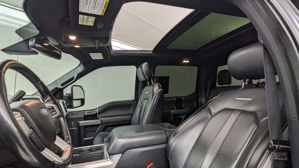 Certified 2019 Ford F450 Platinum w/ Platinum Ultimate Package image 3