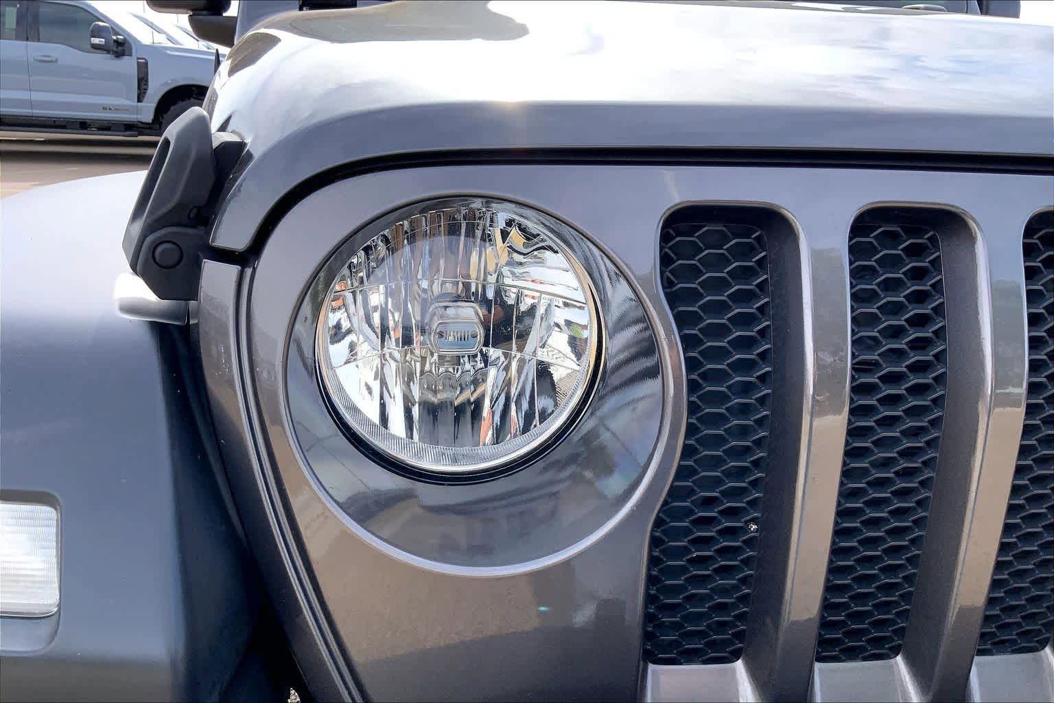 Used 2021 Jeep Wrangler Unlimited Sport w/ Sun And Sound Package AWD/4WD image 28