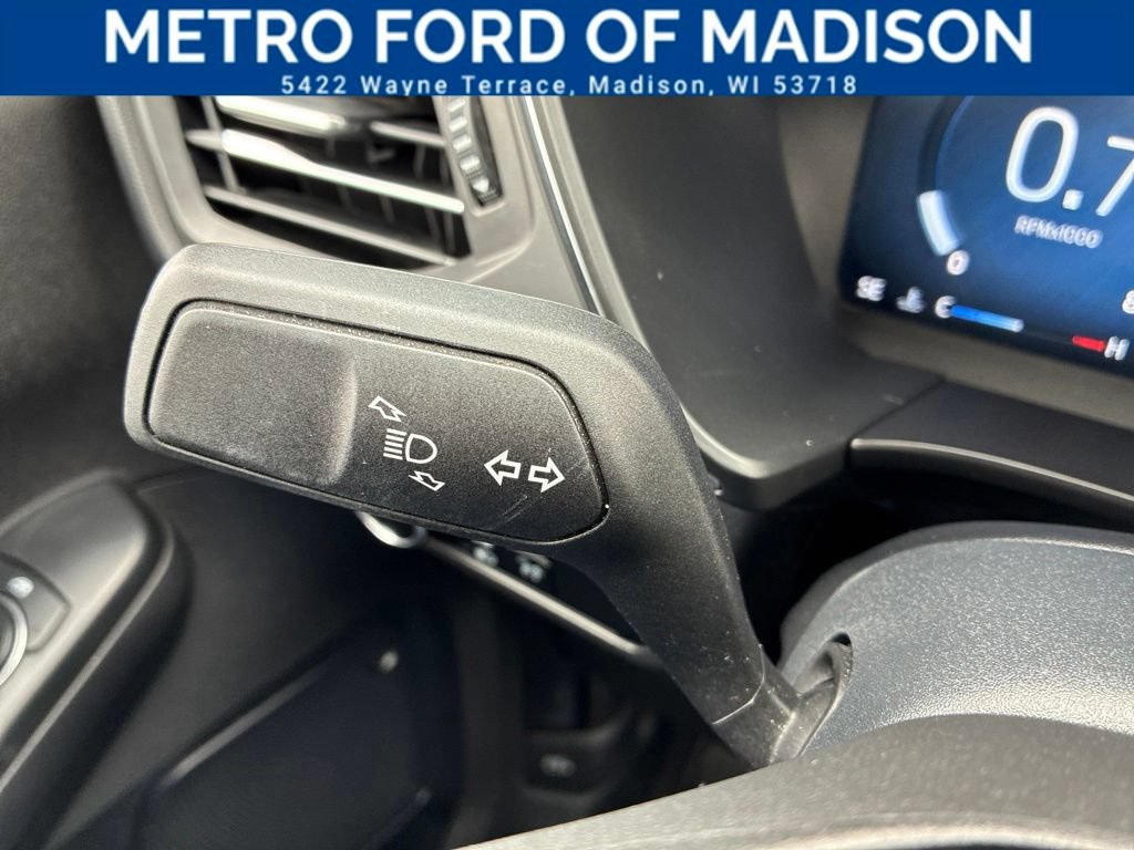 Certified 2024 Ford Escape Platinum AWD/4WD image 31