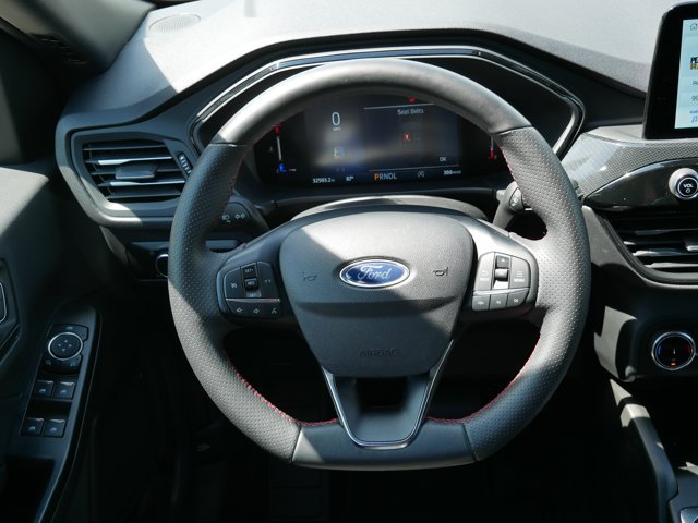 Certified 2025 Ford Escape ST-Line AWD/4WD image 17