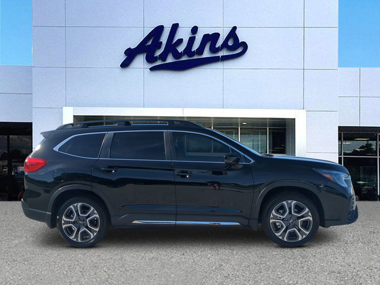 Used 2024 Subaru Ascent Limited w/ Technology Package