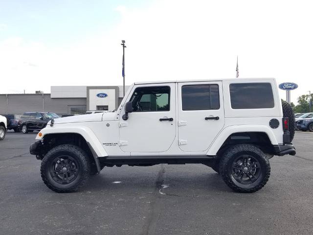 Used 2017 Jeep Wrangler Unlimited Sahara AWD/4WD image 6