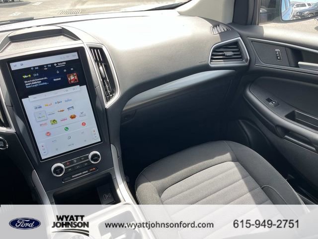 Certified 2022 Ford Edge SE w/ Black Appearance Package image 14