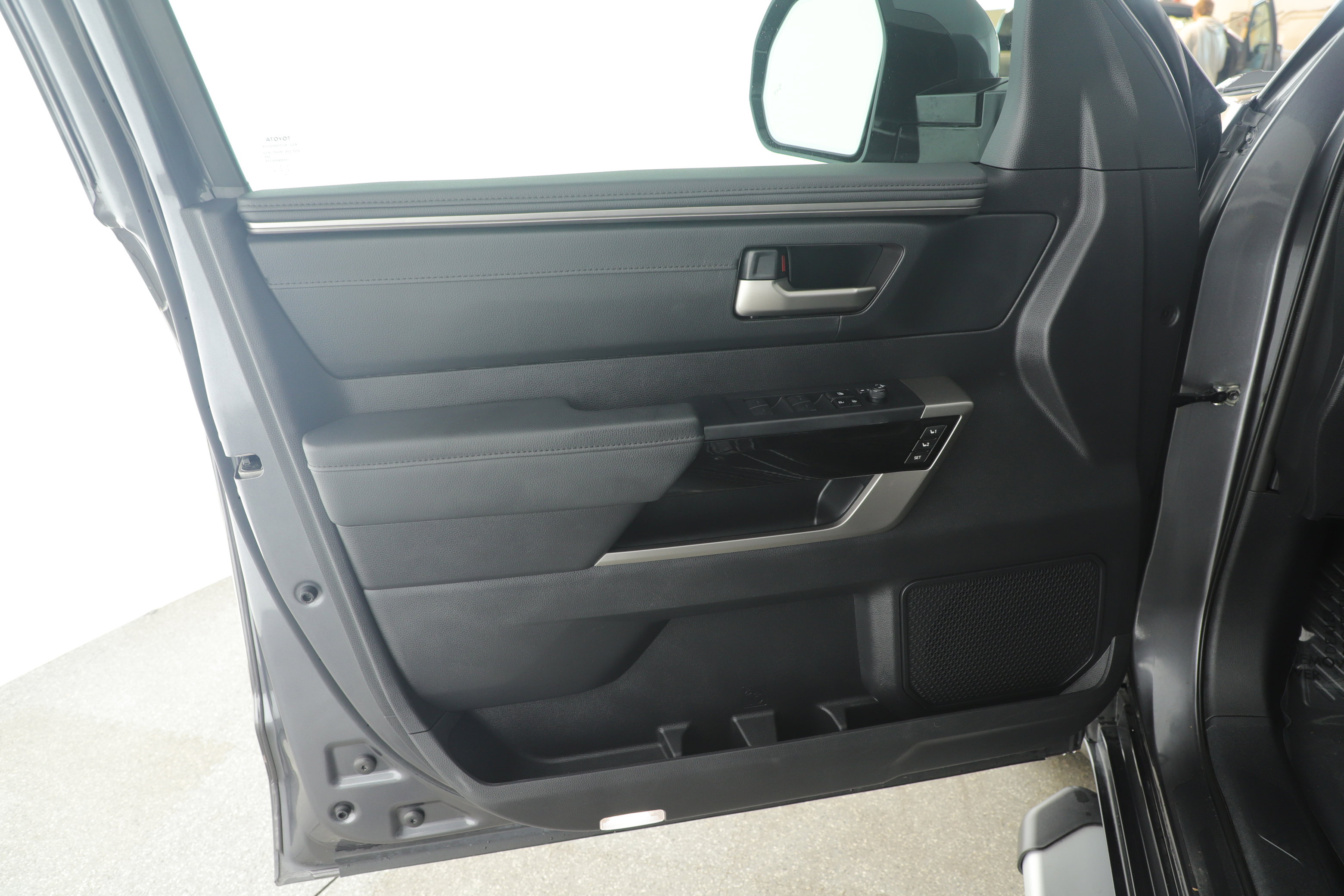 Used 2023 Toyota Tundra Limited image 20