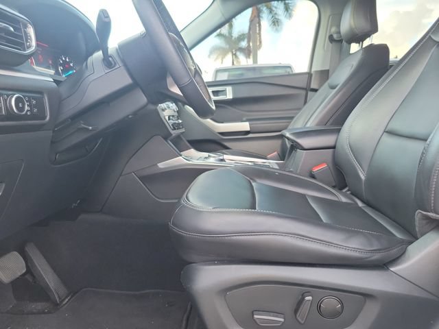 Certified 2023 Ford Explorer XLT w/ Equipment Group 202A RWD image 22