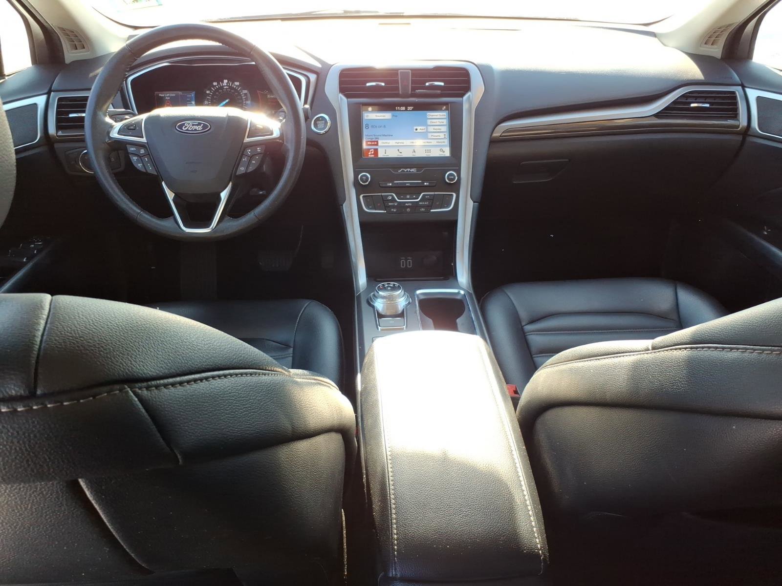 Certified 2019 Ford Fusion SEL image 9