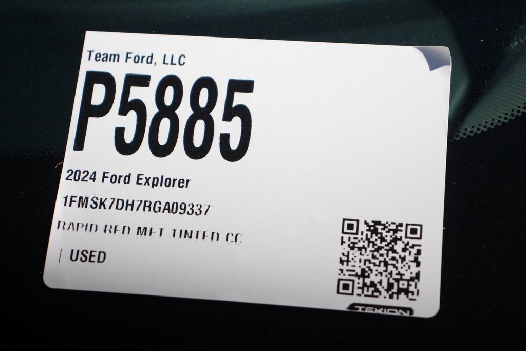 Certified 2024 Ford Explorer XLT w/ Equipment Group 202A RWD image 31