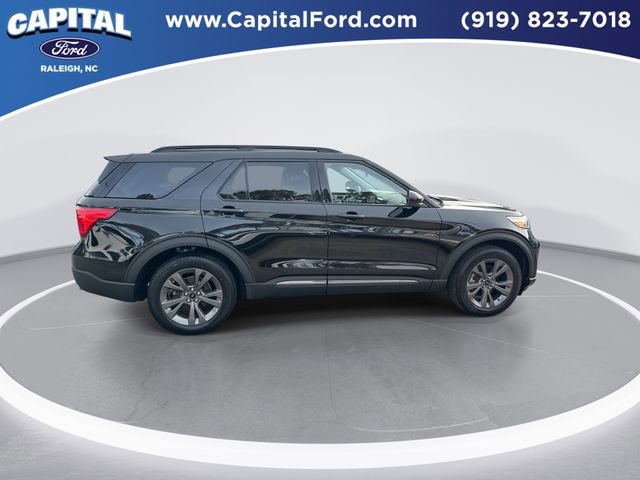 Certified 2022 Ford Explorer XLT w/ Equipment Group 202A image 9