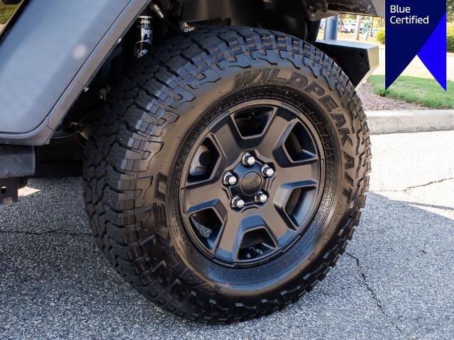 Used 2022 Jeep Gladiator Mojave w/ LED Lighting Group AWD/4WD image 8