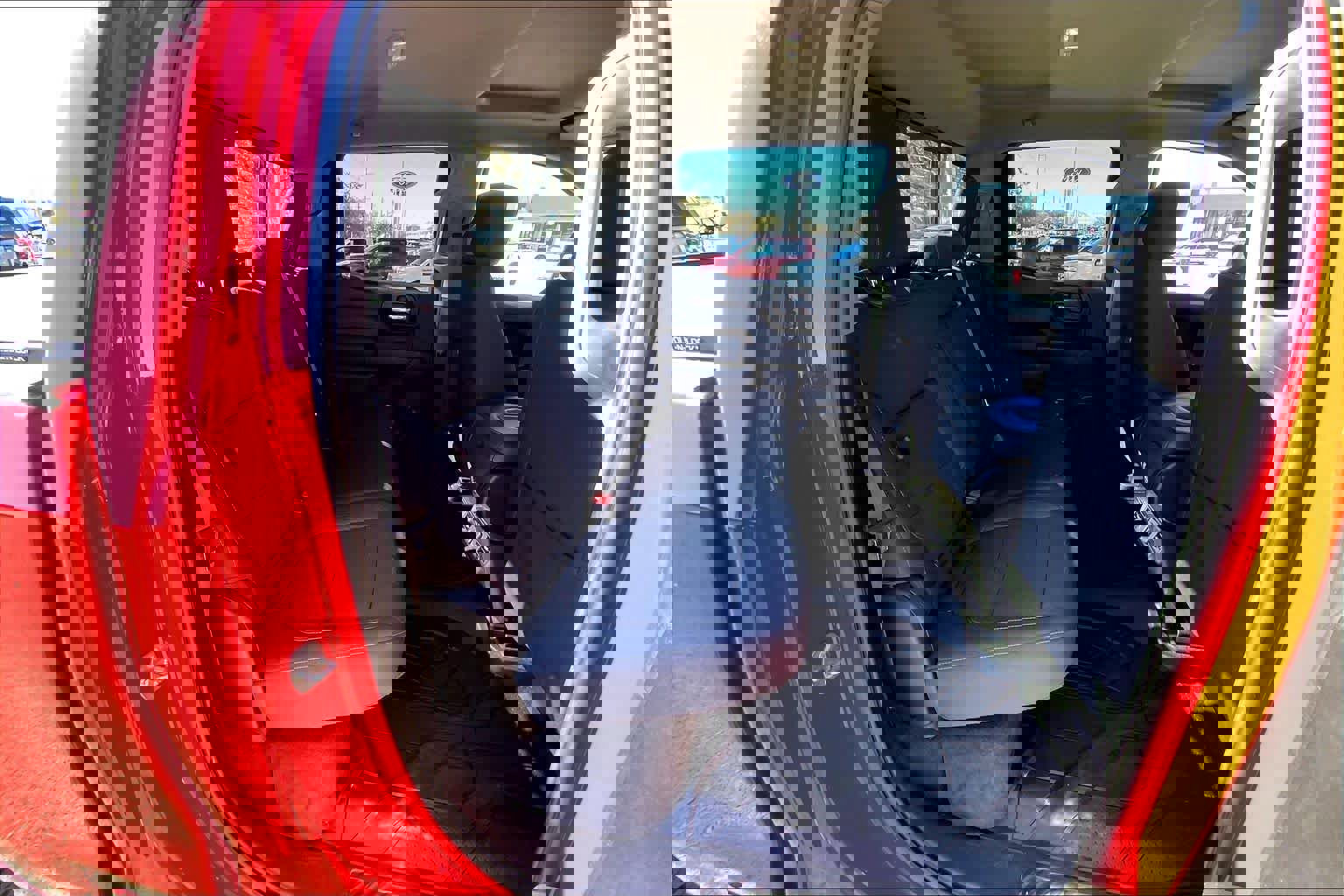 Used 2020 Chevrolet Silverado 1500 LT w/ Texas Edition image 19