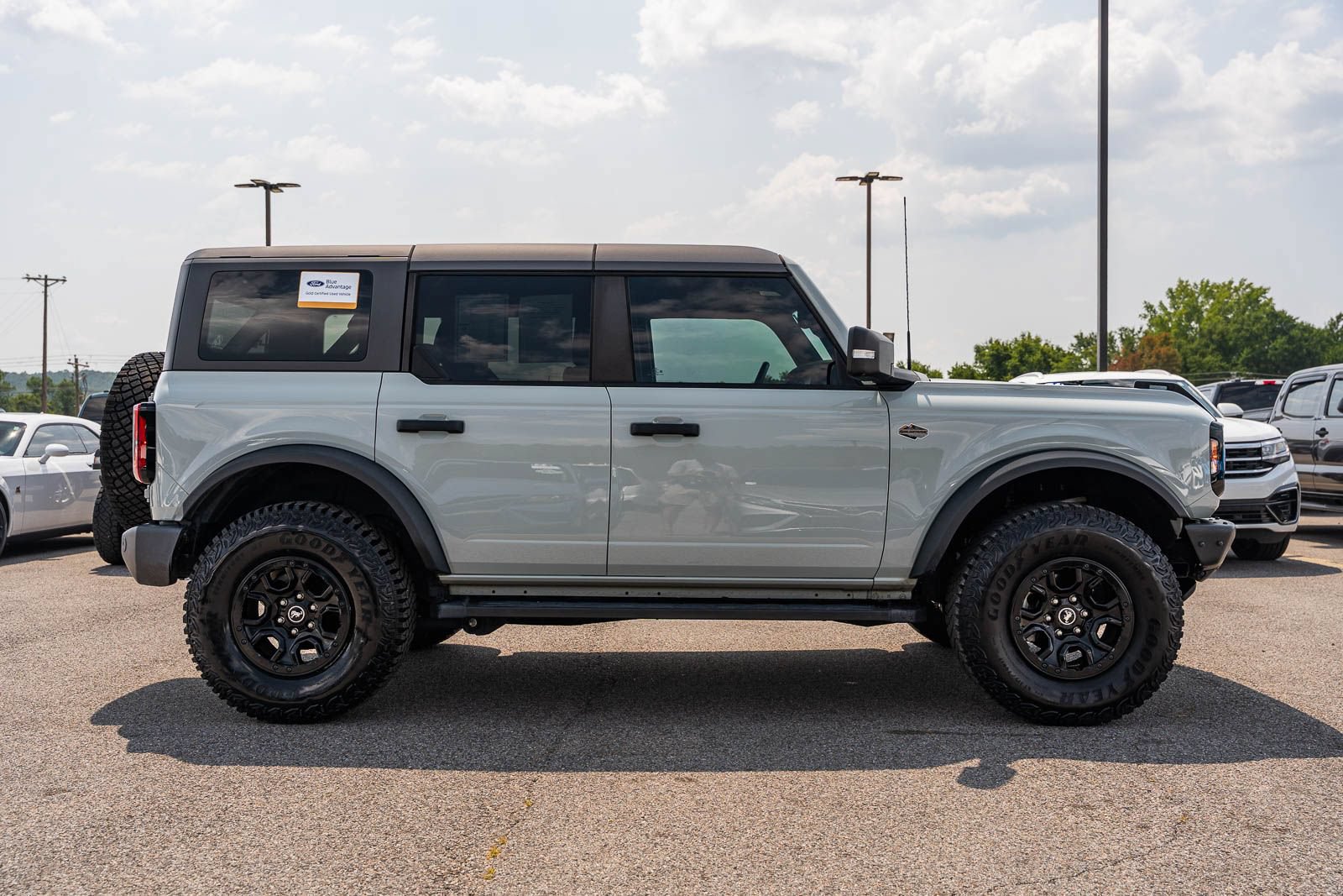 Certified 2023 Ford Bronco Wildtrak AWD/4WD image 8