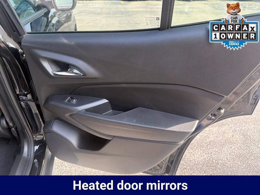 Used 2024 Chevrolet Trax RS FWD image 21