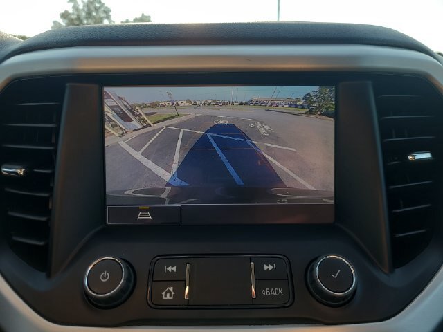 Used 2023 GMC Acadia SLE w/ Driver Convenience Package FWD image 33