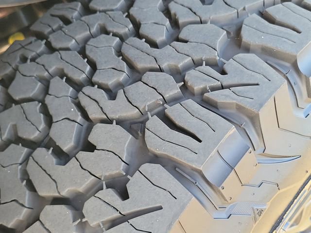 Certified 2025 Ford F150 Raptor image 35