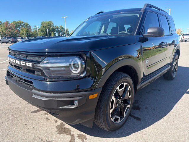 Certified 2023 Ford Bronco Sport Outer Banks w/ Tech Package AWD/4WD image 2