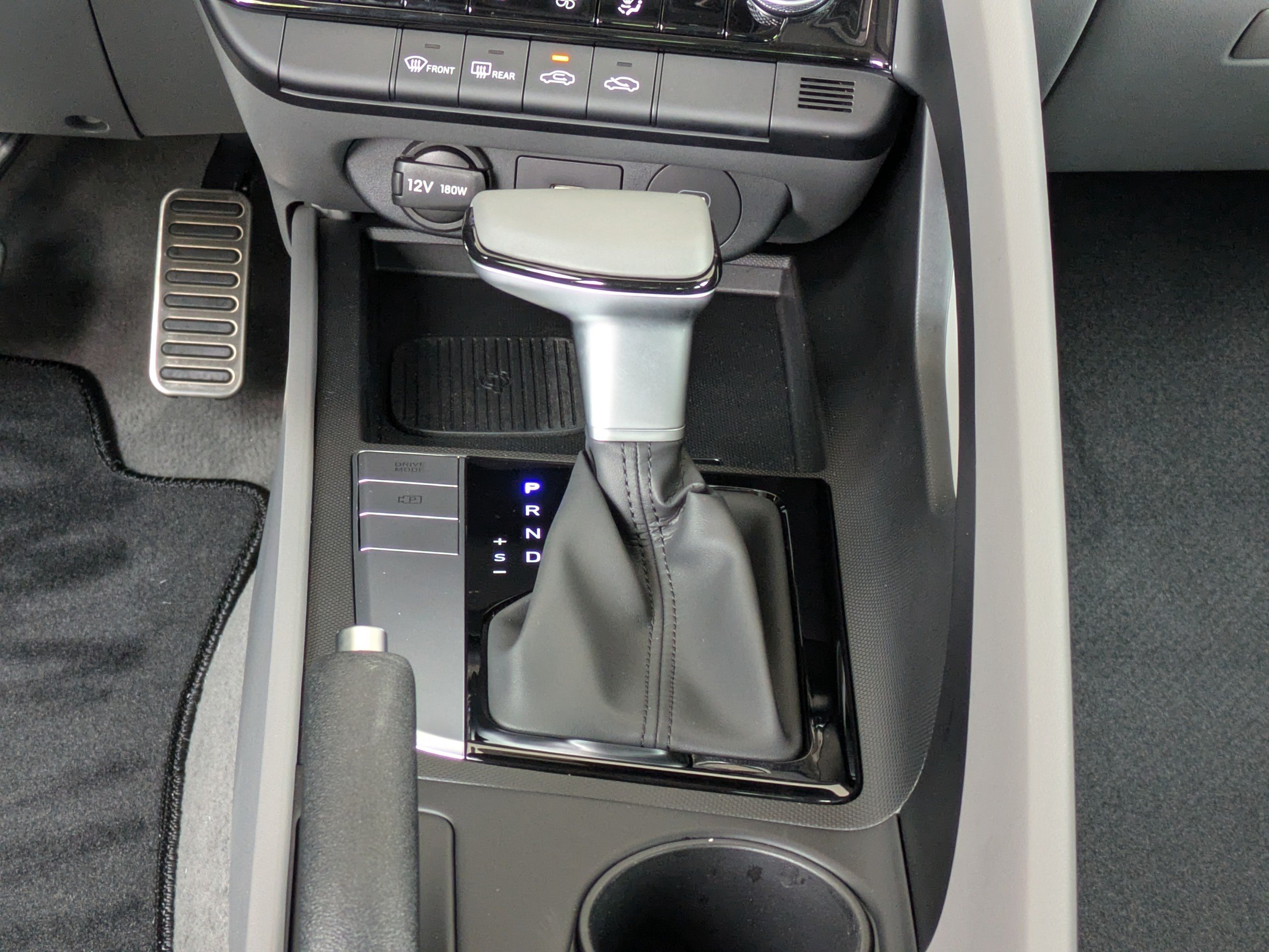 Used 2025 Hyundai Elantra Sport FWD image 19
