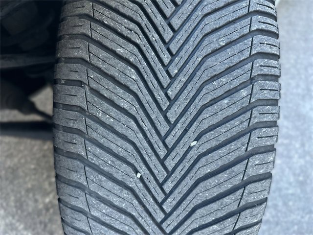 Used 2019 Cadillac Escalade Premium Luxury image 11