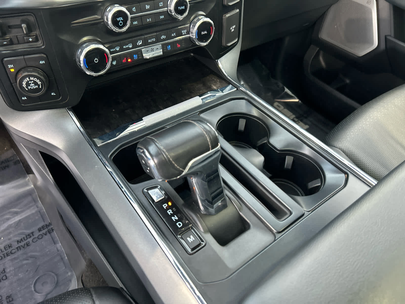 Certified 2022 Ford F150 Lariat w/ Equipment Group 502A High image 39