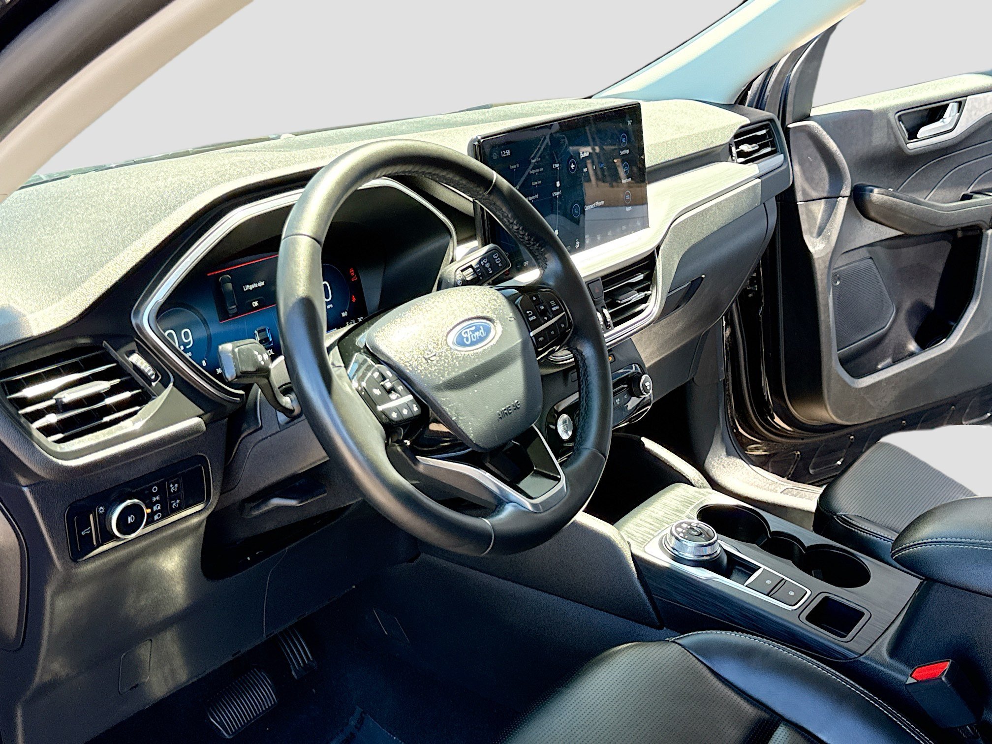 Certified 2024 Ford Escape Platinum AWD/4WD image 4