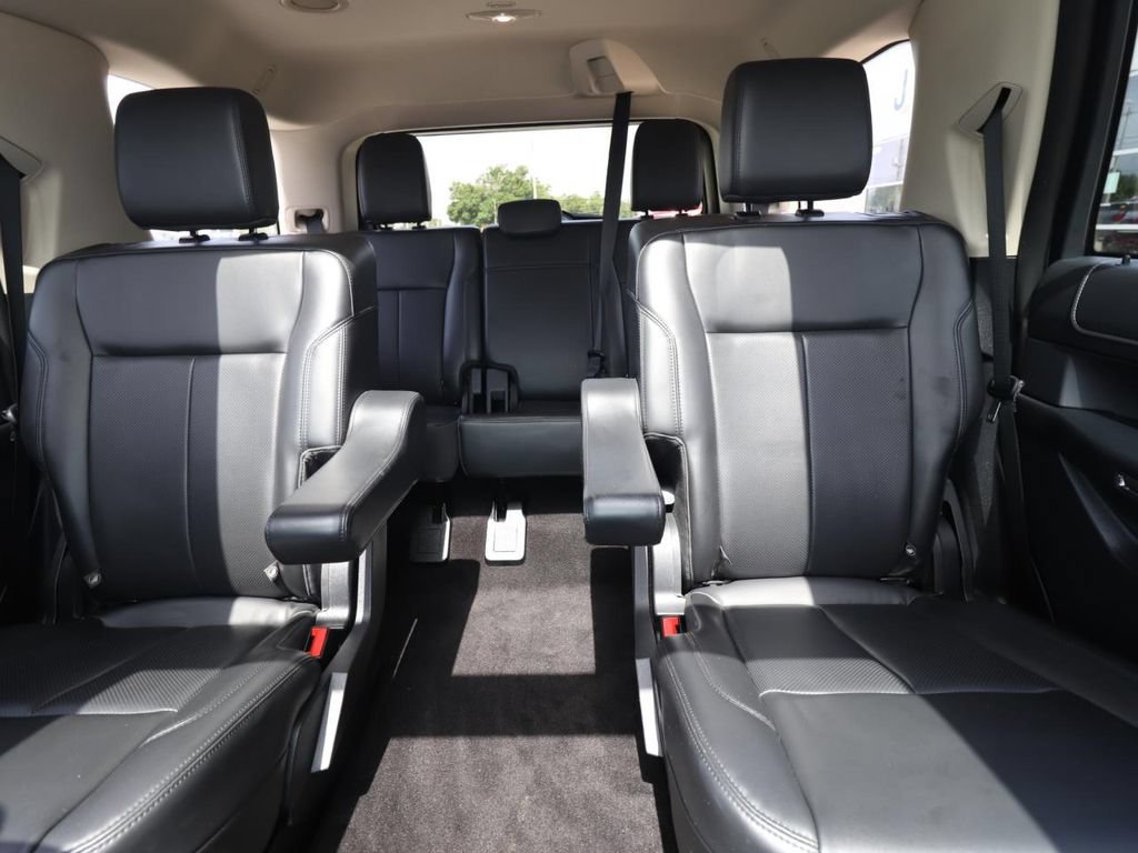 Certified 2022 Ford Expedition XLT RWD image 12