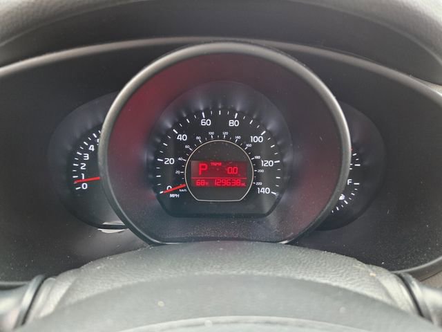 Used 2017 Kia Soul + FWD image 21