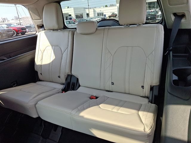 Certified 2021 Ford Expedition Platinum AWD/4WD image 11