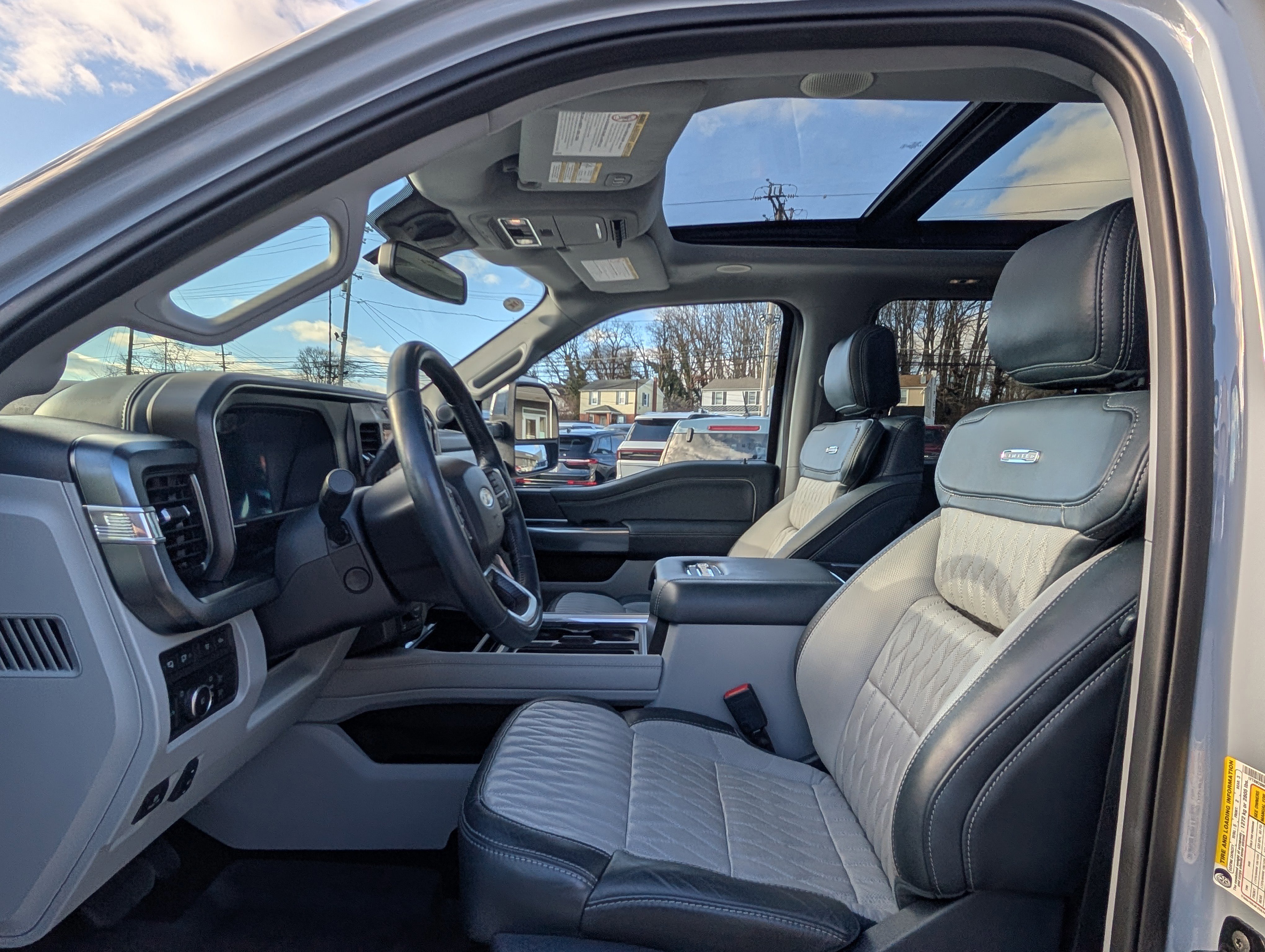 Certified 2024 Ford F250 Limited w/ FX4 Off-Road Package image 21