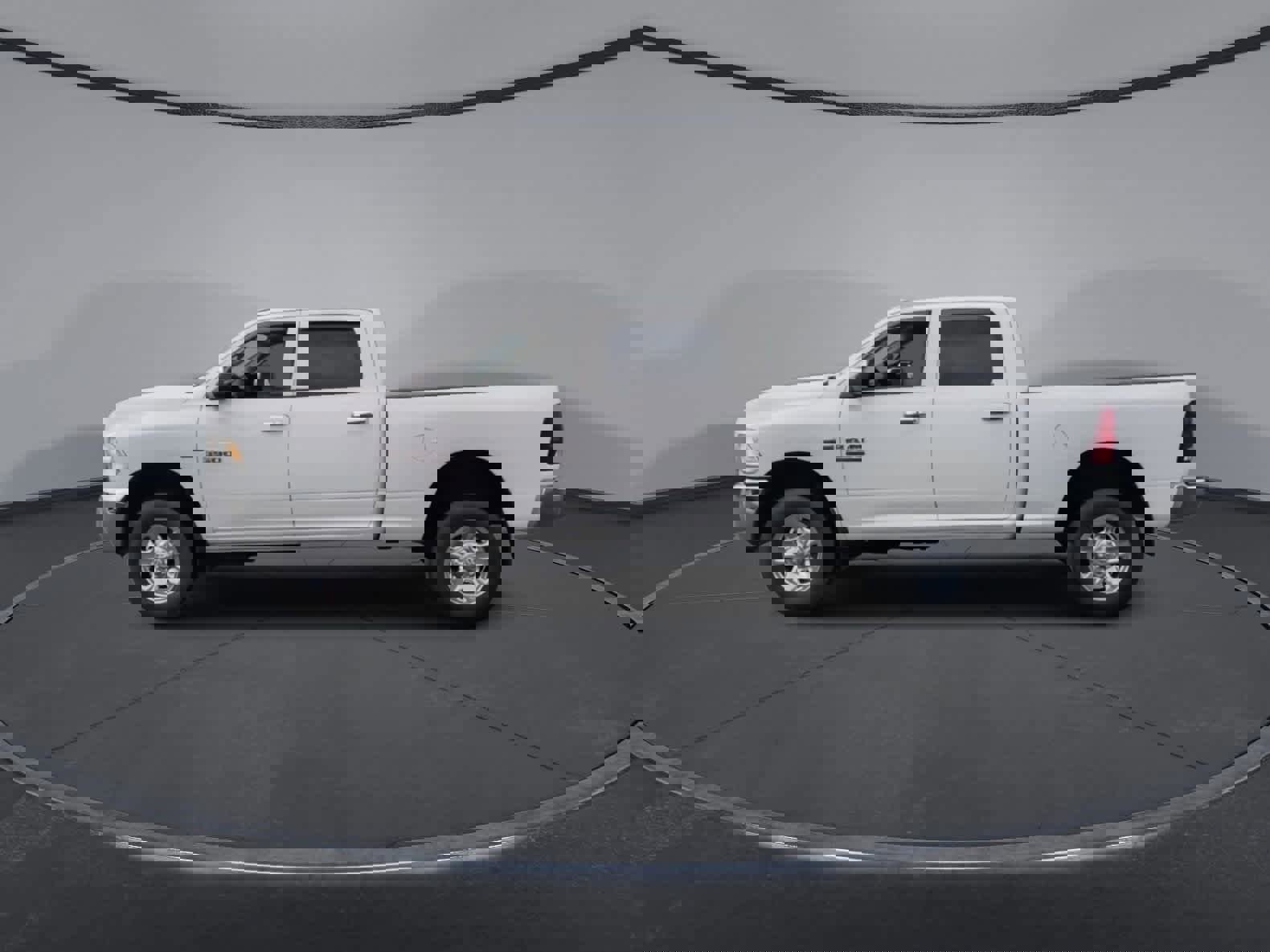 Used 2018 RAM 3500 Tradesman w/ Chrome Appearance Group image 5