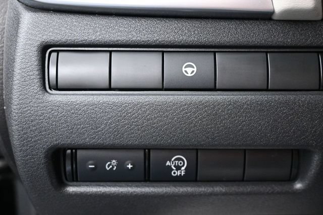 Used 2023 Nissan Rogue SV AWD/4WD image 23