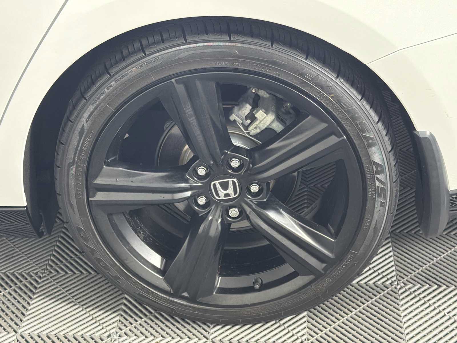 Used 2024 Honda Accord Sport image 23