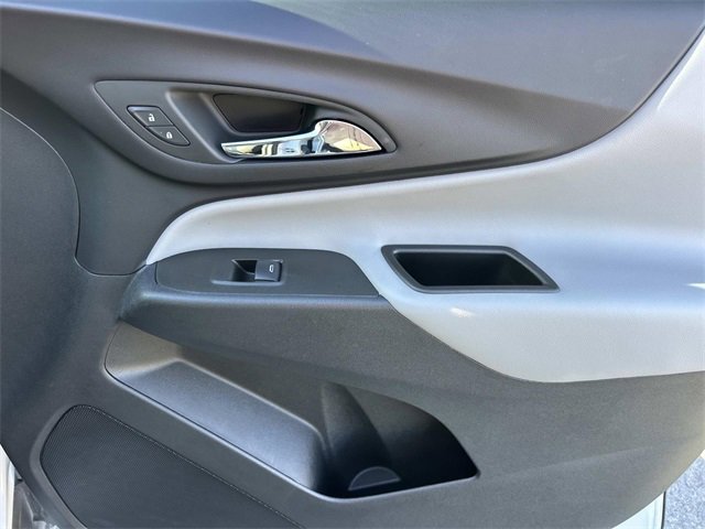 Used 2023 Chevrolet Equinox LT image 27