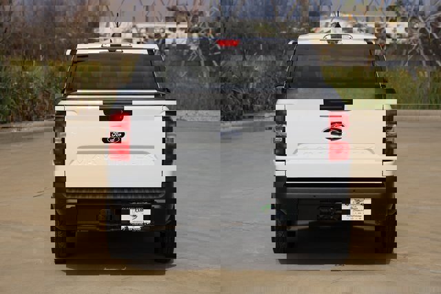 Certified 2025 Ford Maverick XLT w/ XLT Luxury Package image 4