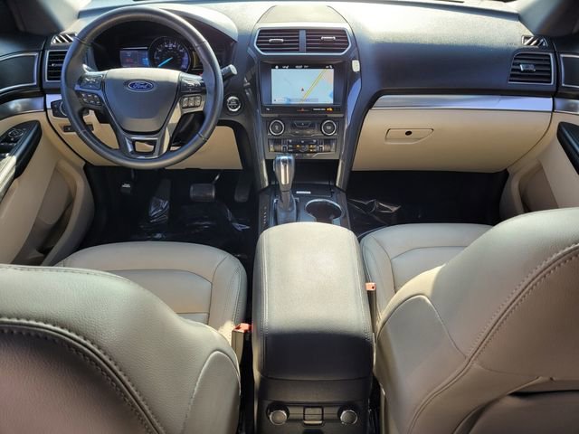 Certified 2018 Ford Explorer XLT w/ Equipment Group 202A image 15