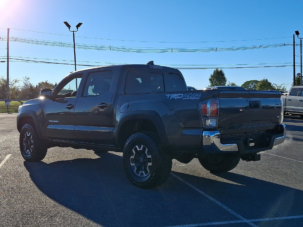 Used 2023 Toyota Tacoma TRD Off-Road AWD/4WD image 4