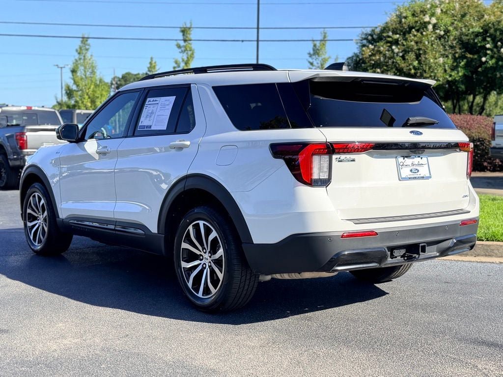 Certified 2025 Ford Explorer ST-Line AWD/4WD image 6