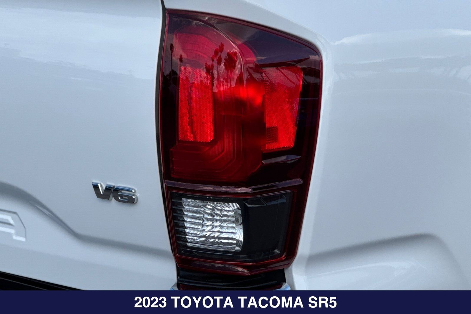 Used 2023 Toyota Tacoma SR5 RWD image 28