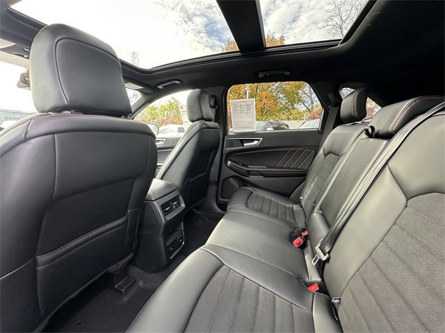 Certified 2024 Ford Edge ST-Line image 19