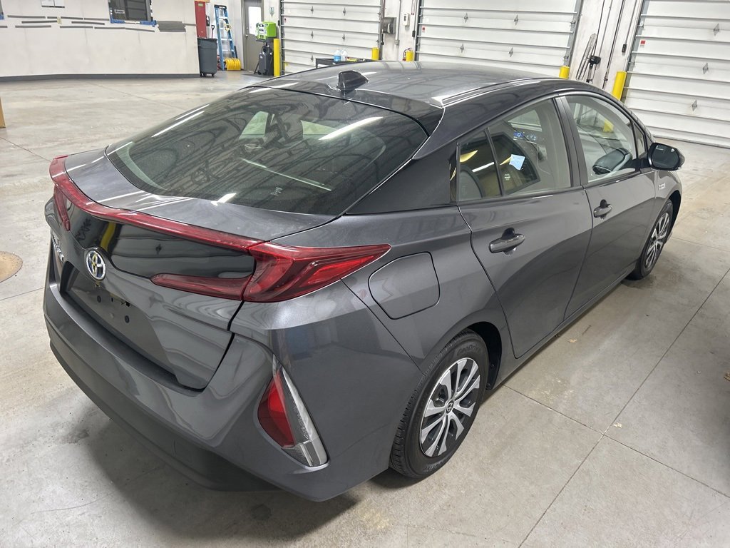 Used 2021 Toyota Prius Prime LE image 6