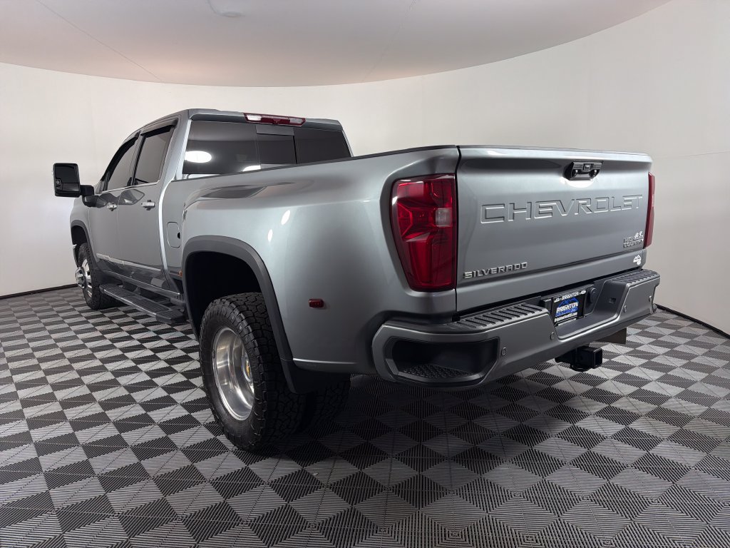 Used 2024 Chevrolet Silverado 3500 High Country AWD/4WD image 5