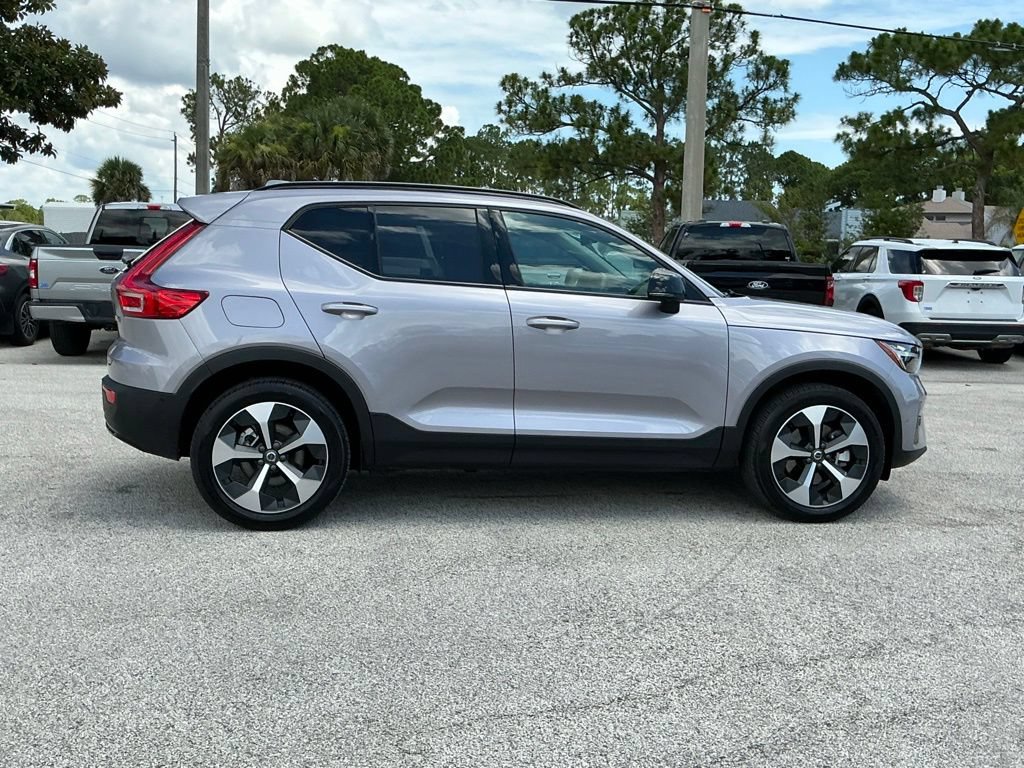 Used 2026 Volvo XC40 B5 Plus AWD/4WD image 15