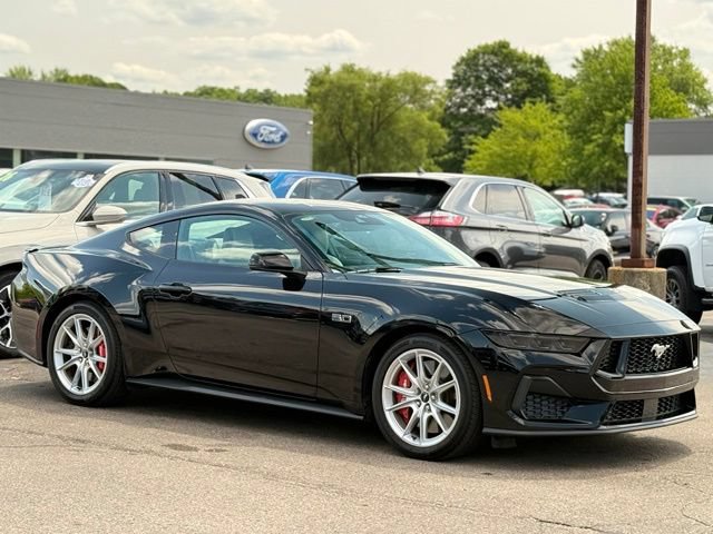 Certified 2025 Ford Mustang GT Premium RWD image 31
