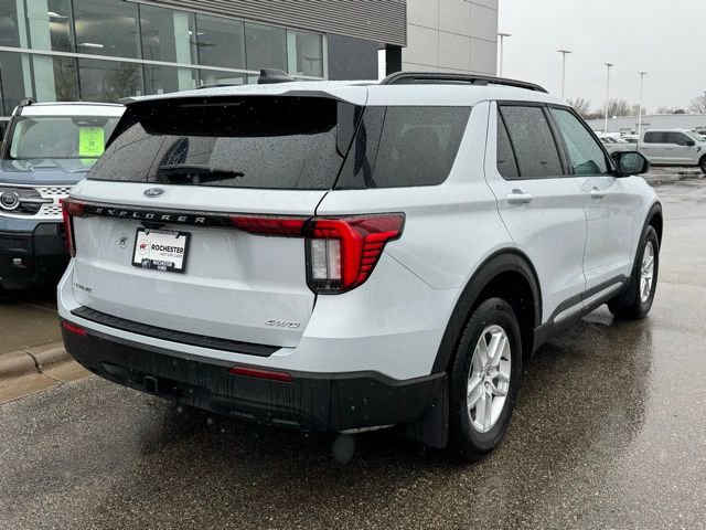 Certified 2025 Ford Explorer Active AWD/4WD image 3