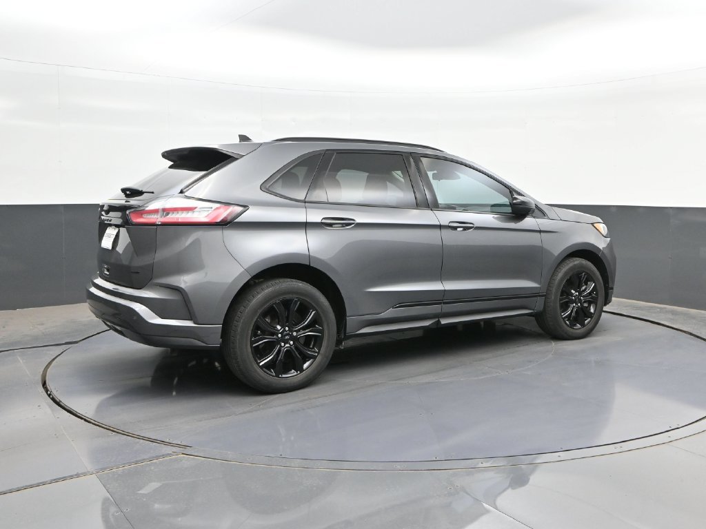 Certified 2024 Ford Edge SE w/ Black Appearance Package AWD/4WD image 12