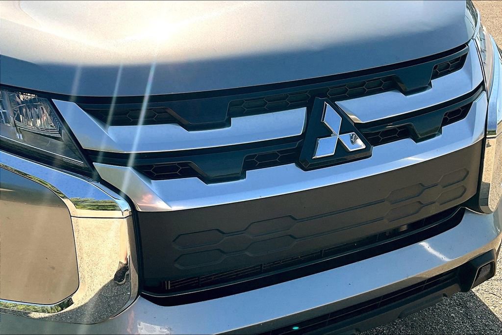 Used 2024 Mitsubishi Outlander Sport SE image 27