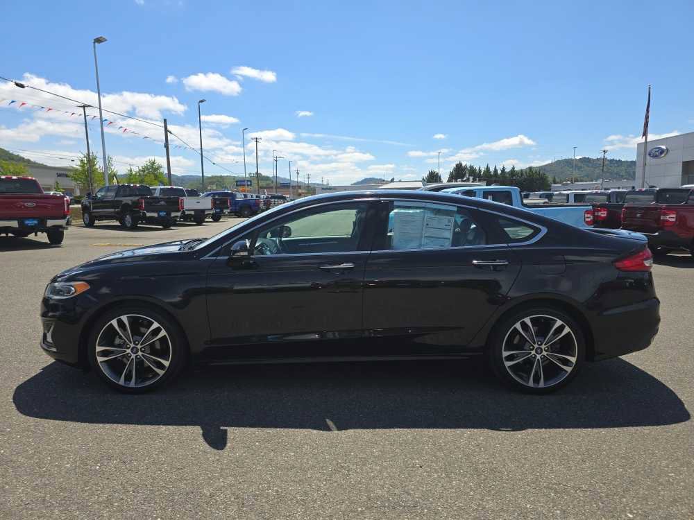 Certified 2019 Ford Fusion Titanium AWD/4WD image 2