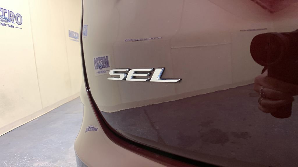 Certified 2022 Ford Edge SEL w/ Convenience Package image 20