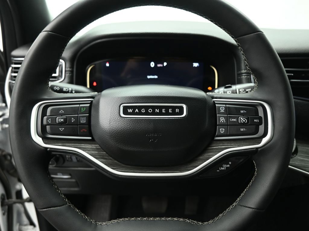 Used 2022 Jeep Wagoneer Series II image 13