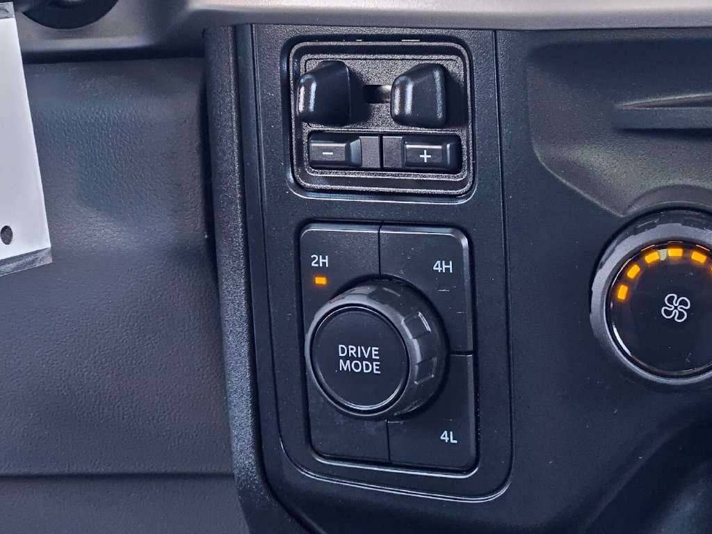 Certified 2024 Ford F350 XL AWD/4WD image 28