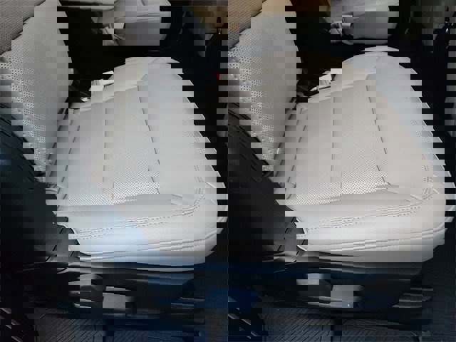 Certified 2023 Ford Explorer Limited w/ Limited Technology Package image 30